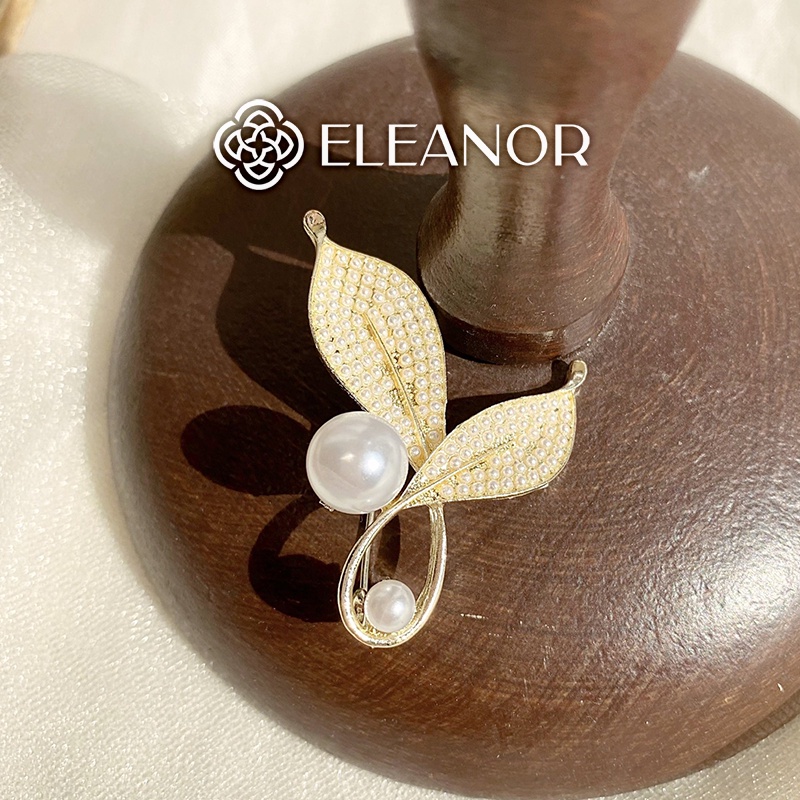 Ghim cài áo nữ Eleanor Accessories hình chiếc lá ngọc trai nhân tạo phụ kiện trang sức thanh lịch 5285