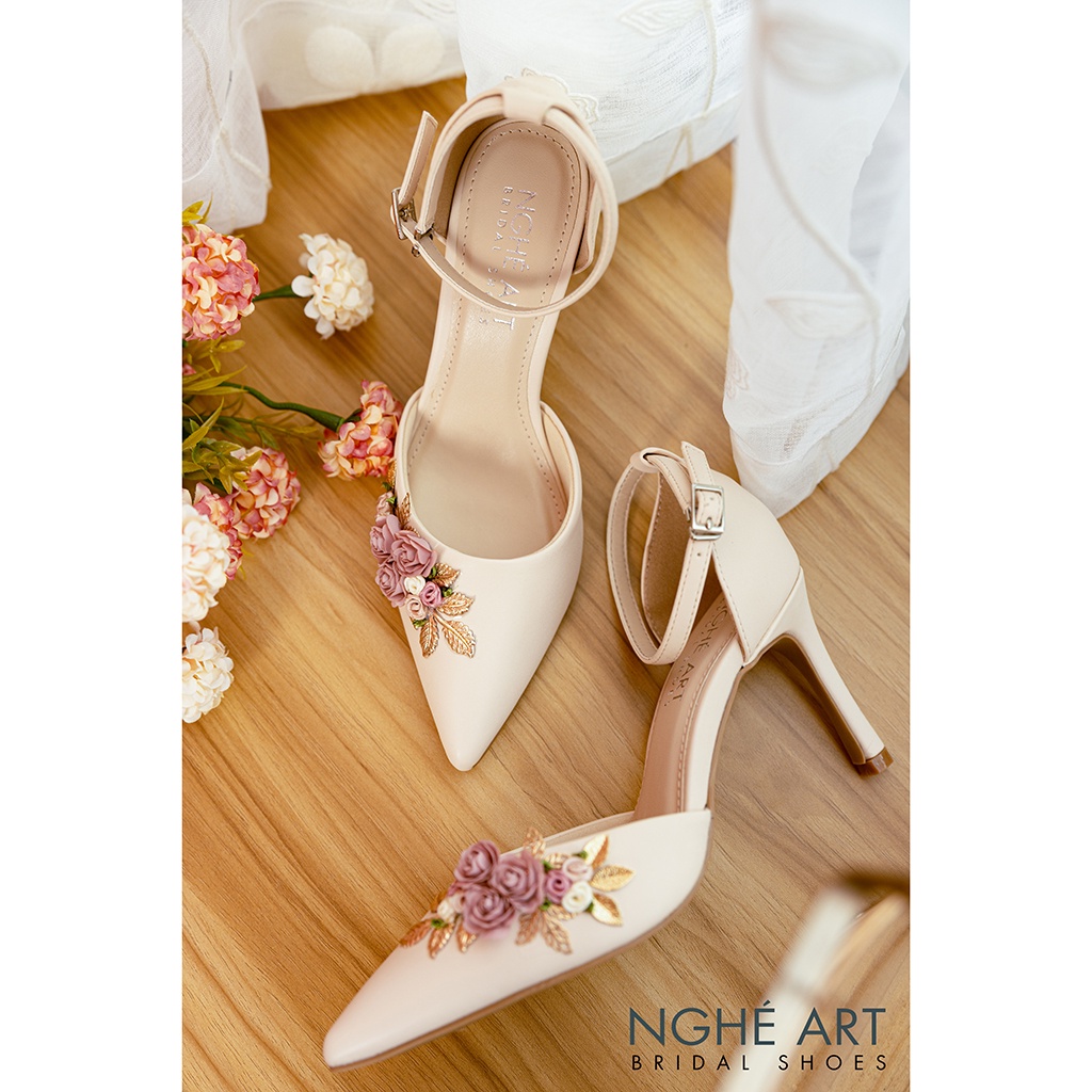 Giày cưới Nghé Art hồng cụm hoa hồng nude 272