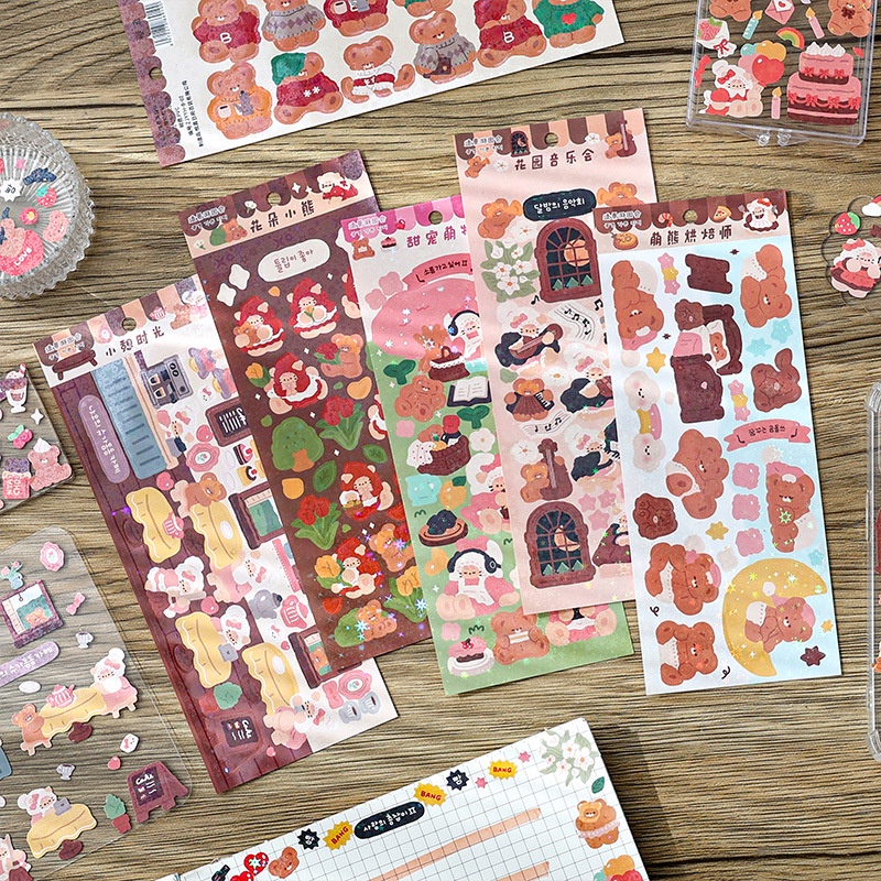 Set 2 Tấm Hình Dán PVC Chống Nước Hình Gấu Dễ Thương