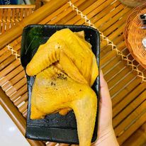Gà ri ủ muối nửa con thơm ngon