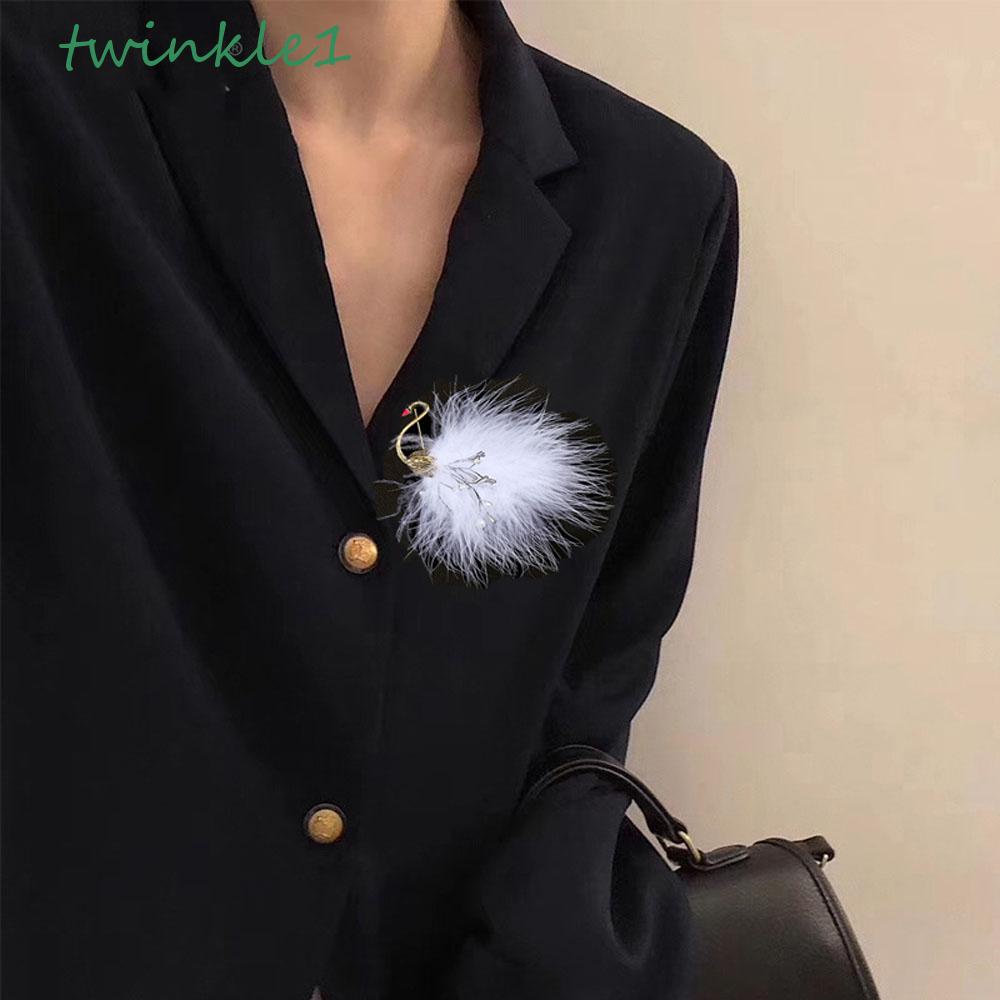 Trâm Cài Áo Hình Thiên Nga Đính Lông Vũ Lấp Lánh