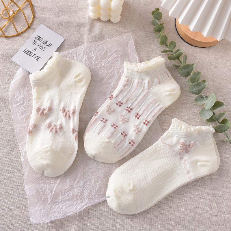 Tất Vớ Cổ Ngắn Nữ Cao Cấp Màu Trắng Kem Chất Liệu Cotton Họa Tiết Nơ Lolita Phong Cách Nhật Hàn