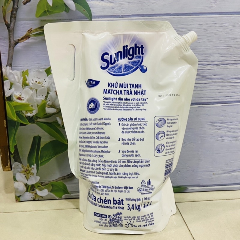 Nước Rửa Chén Sunlight Trà Xanh Can 3.6Kg