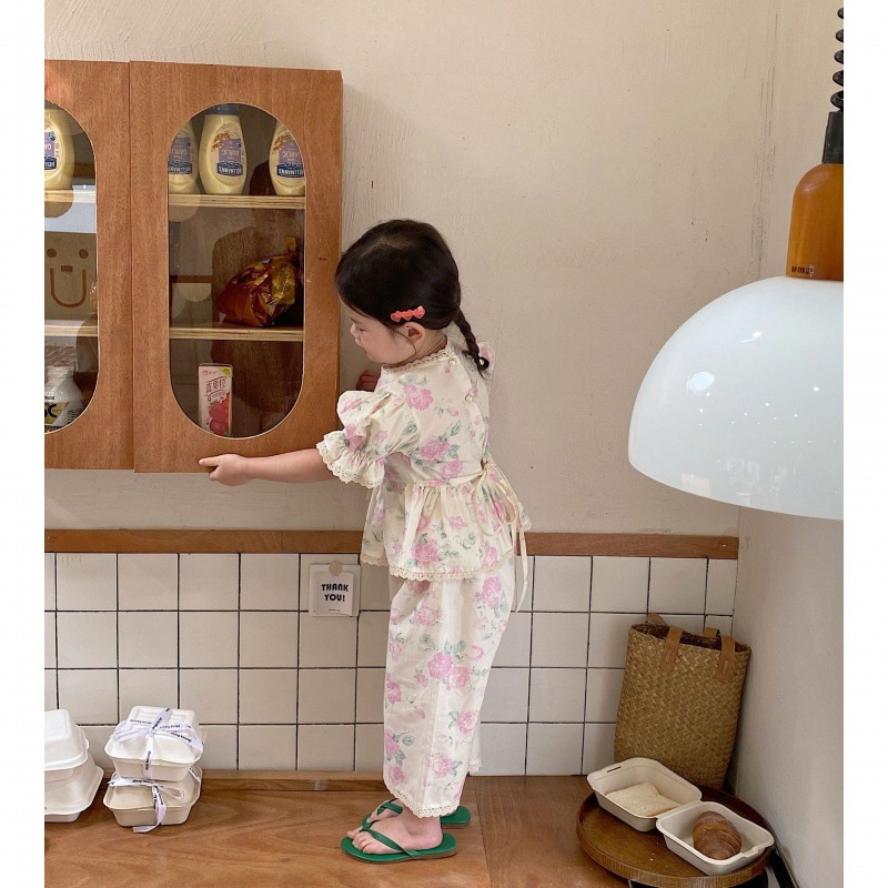 BEAR LEADER Set Đồ Mùa Hè 2 Món Gồm Áo Tay Cộc Phồng In Họa Tiết Hoa + Quần Ống Rộng Cho Bé Gái 3-7 Tuổi