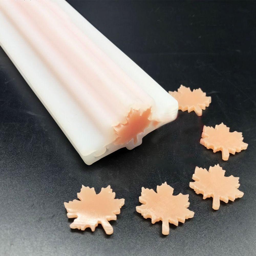 Khuôn Làm Xà Phòng Hình Chú Vịt / Bướm Độc Đáo Tiện Dụng DIY