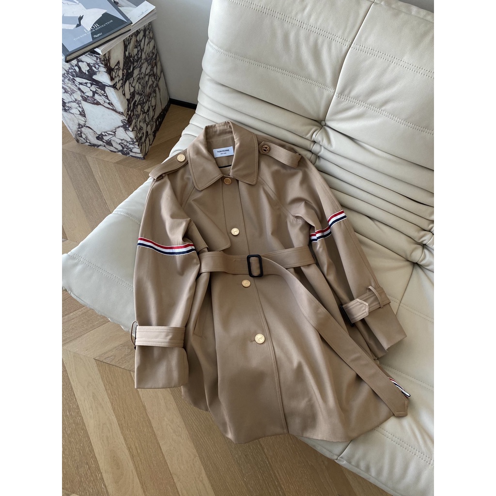 Áo khoác thời trang nữ hàng thiết kế cao cấp phong cách trẻ trung, nữ tính, thu hút