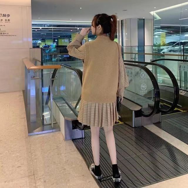Bộ Áo Sơ Mi Dệt Kim Kẻ Sọc + Đầm Xếp Ly Thời Trang Thu Đông 2022 Cho Nữ