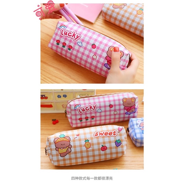 Hộp bút cute kẻ caro sắc màu hình gấu dễ thương phong cách Hàn Quốc