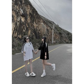 ✨BÁN SỈ✨Áo phông đen trắng ĐÁT dáng suông logo thêu