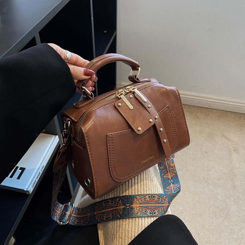 Túi Xách Đeo Vai Phong Cách Retro Thời Trang Thu Đông Dành Cho Nữ