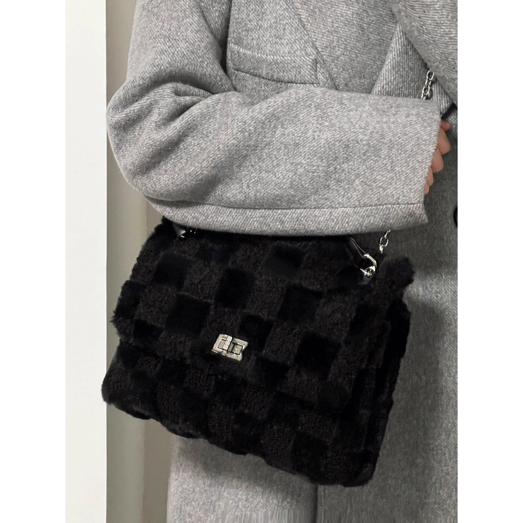 Túi Đeo Vai Họa Tiết Sọc Caro Phối Lông Thời Trang Cho Nữ