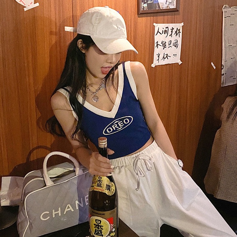 Áo Dệt Kim Hai Dây Cổ Chữ V Phong Cách Retro Mỹ Thời Trang Xuân Hè 2023 Mới Dành Cho Bạn Nữ