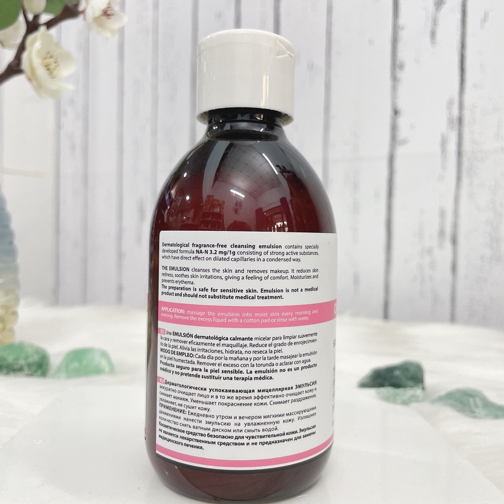 Sữa rửa mặt Bielenda Dr Medica Capillaries Soothing Micellar Emulsion giảm mẩn đỏ, dị ứng, kích ứng, giãn mao mạch 250ML