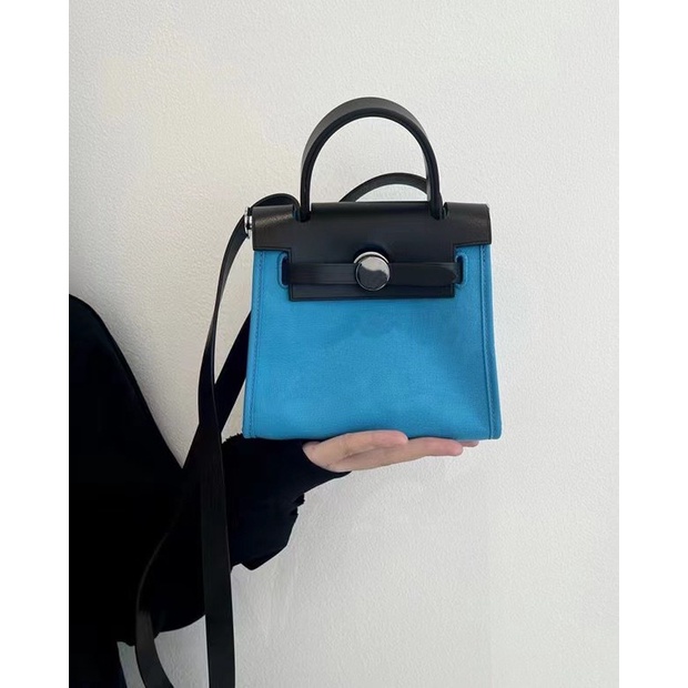 Túi Đeo Chéo Kylie Chất Liệu Canvas Phối Màu Thời Trang 2022 Cho Nữ