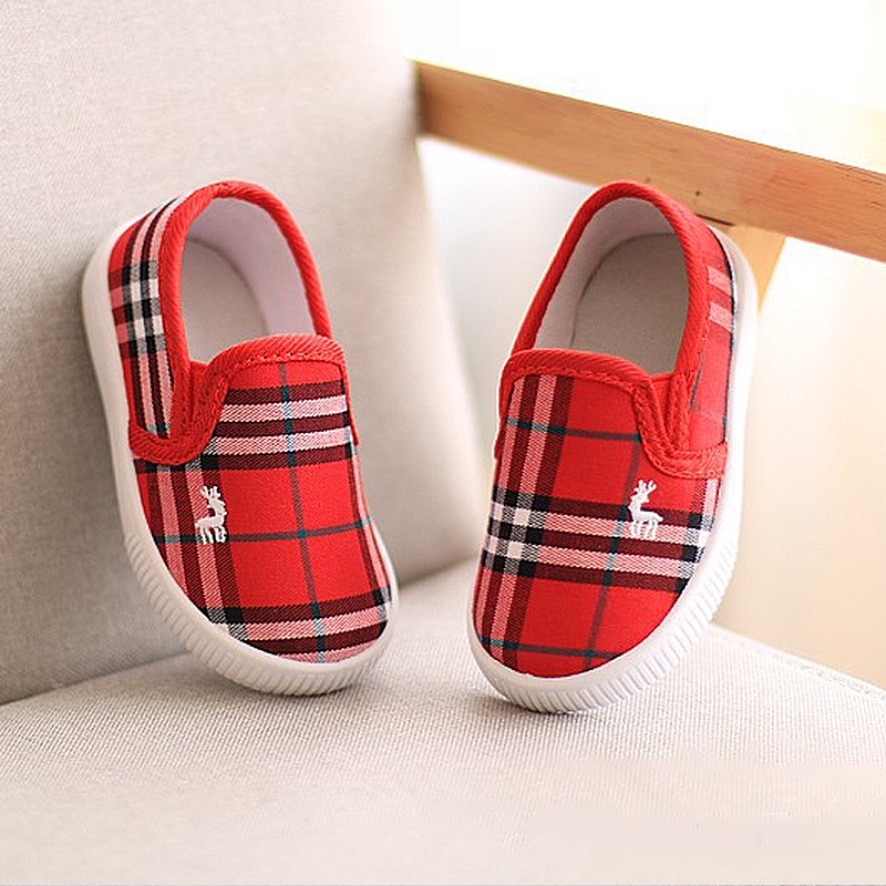 Giày Sneaker Cổ Thấp Kẻ Sọc Xinh Xắn Cho Bé Tập Đi