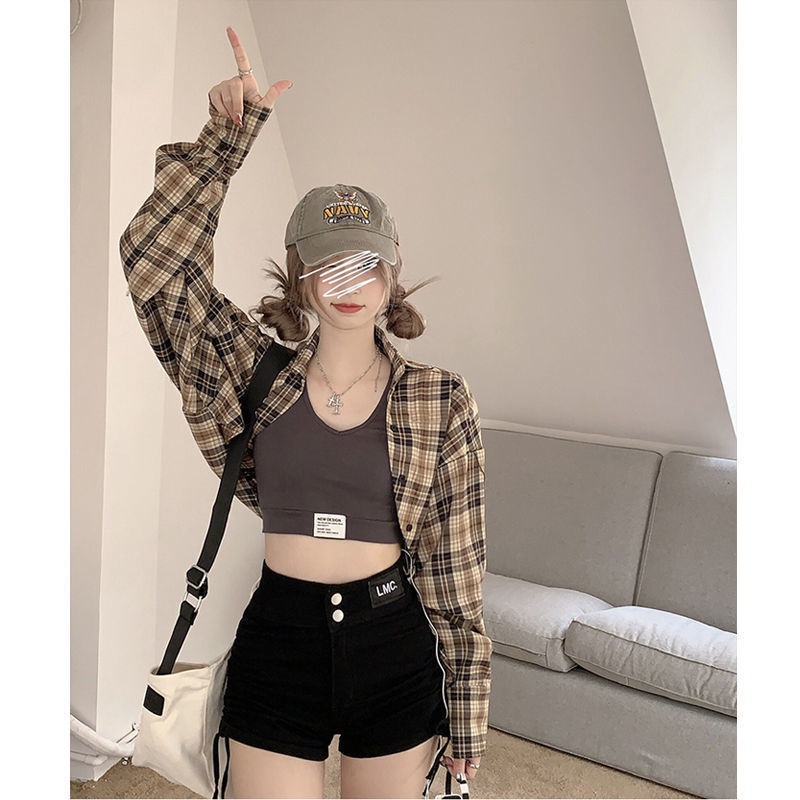 Bộ Áo Sơ Mi Chống Nắng + Áo Hai Dây Màu Xám Thời Trang Mùa Hè Cho Nữ