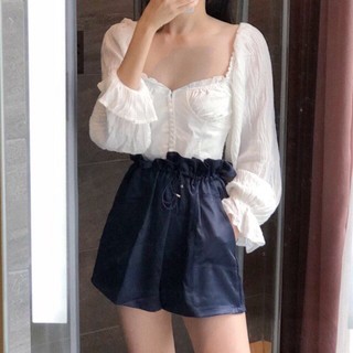 Áo cổ vuông tay bồng
