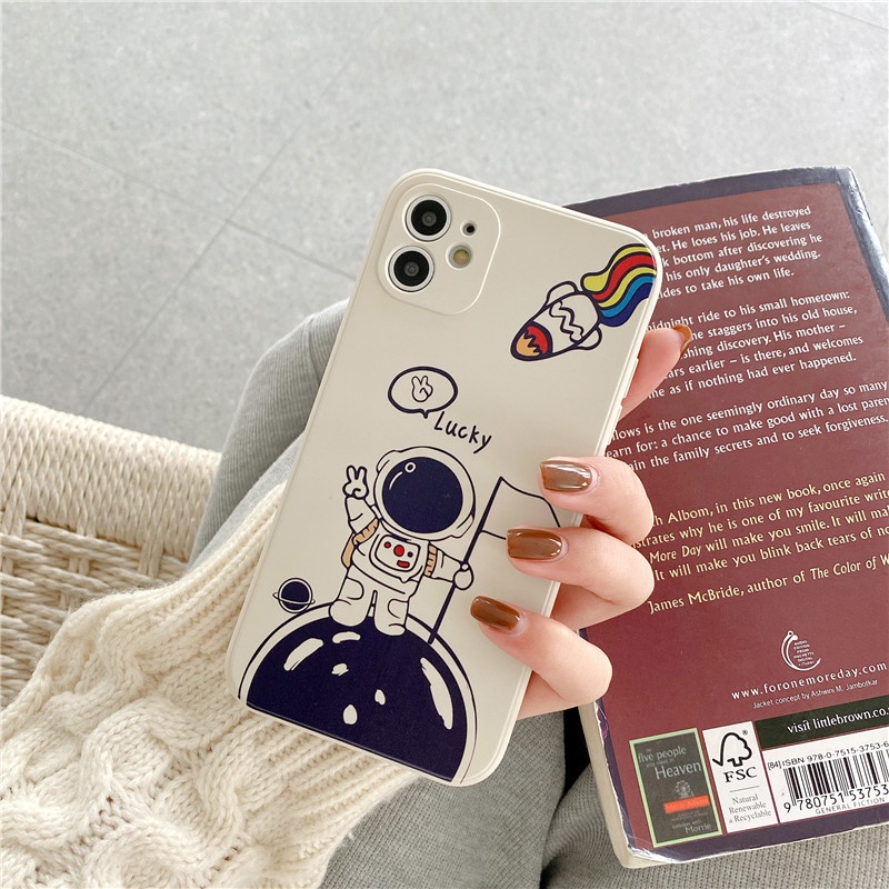 Ốp lưng trắng in hình phi hành gia cho Iphone 7/7plus/8/8plus/x/xr/xsmax/11/12/13/14/mini/pro/plus/promax - Shopbo247
