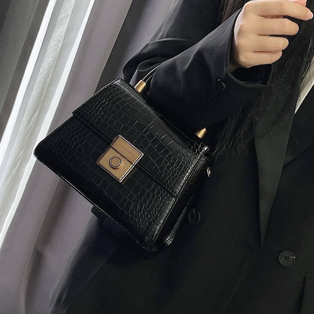 Túi xuất dư CNk khóa tròn quai xách siêu xinh