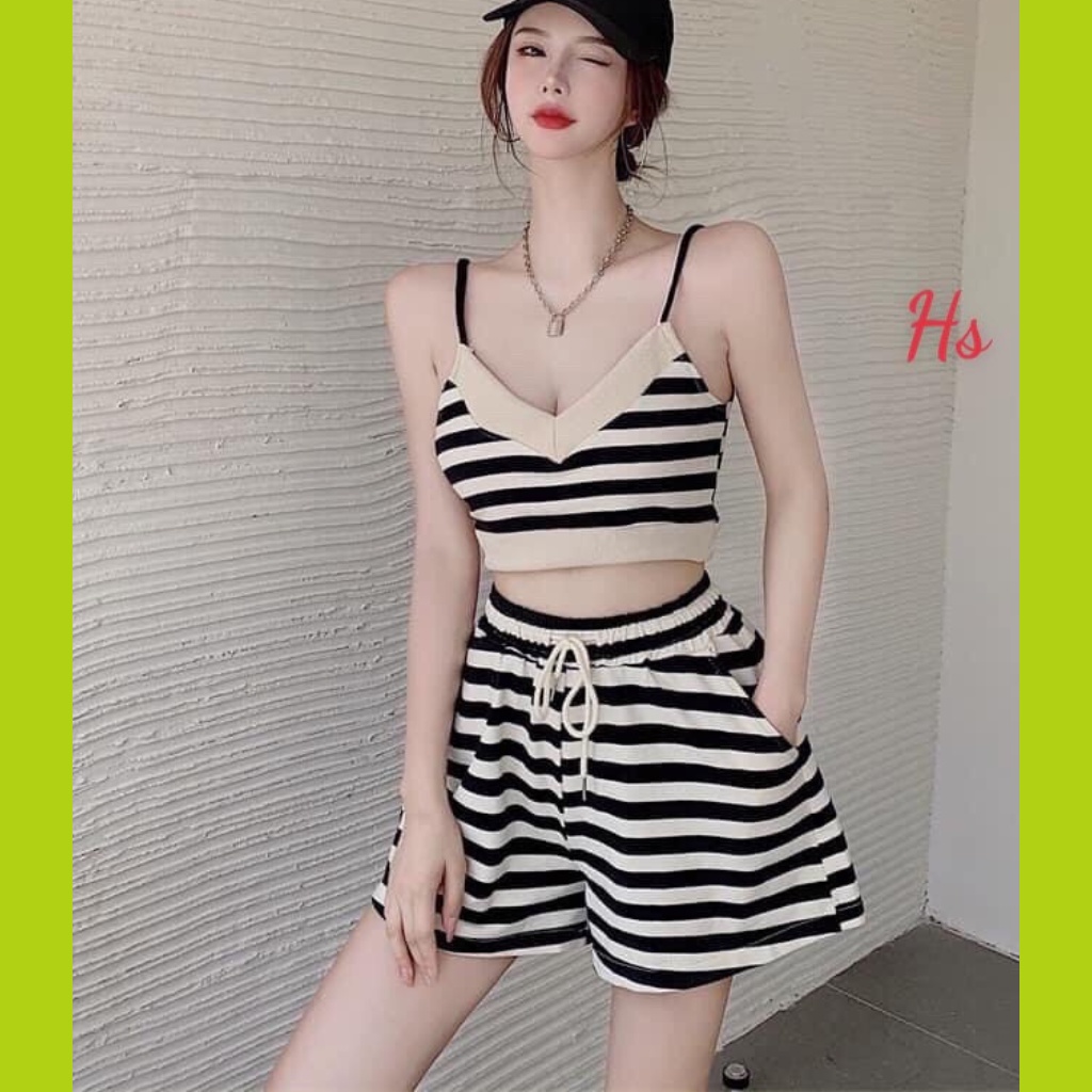 Sét Áo Hai Dây Kèm Quần Đùi Đi Biển, Bộ Áo Croptop Quần Short Ống Rộng Họa Tiết Kẻ Ngang