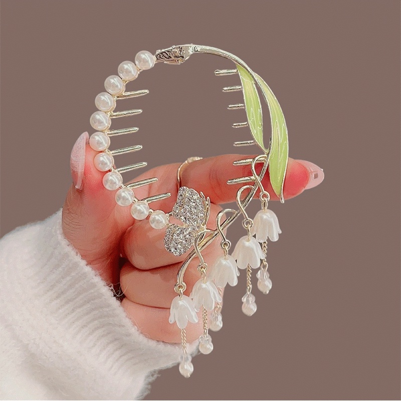 Kẹp Tóc Hình Bướm Đính Ngọc Trai Lãng Mạn