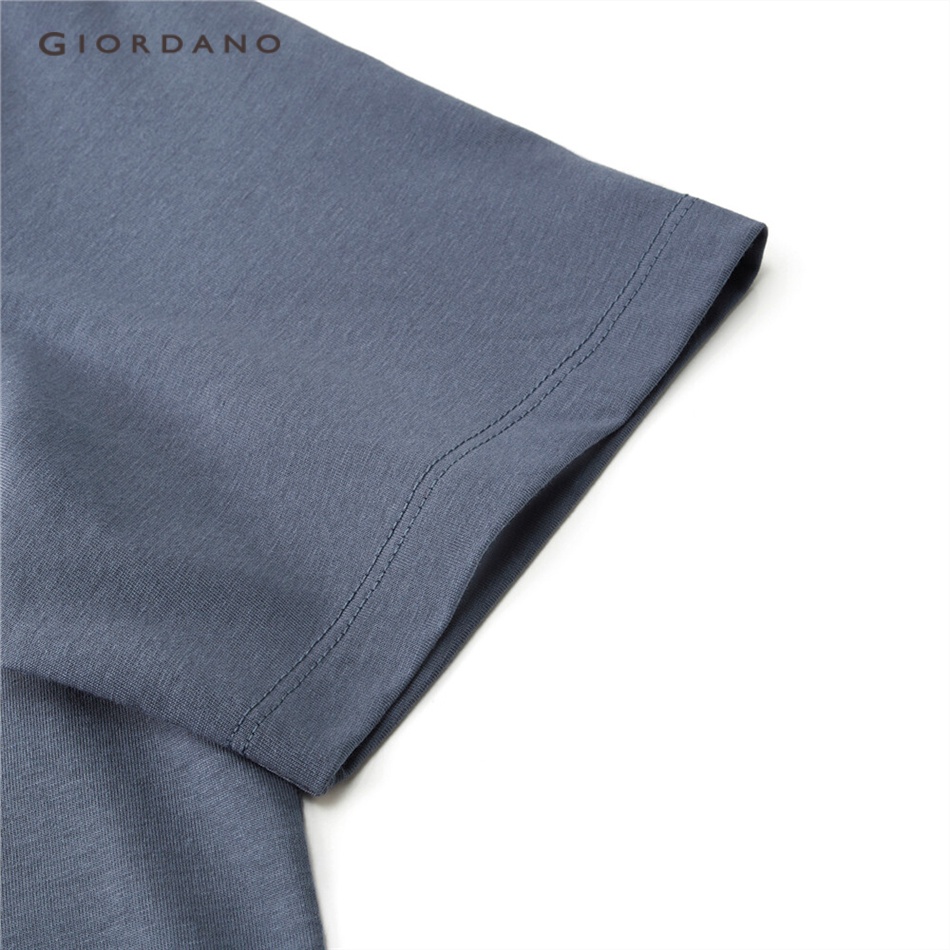 Áo thun GIORDANO 05323399 tay ngắn dập nổi họa tiết công nghệ cao làm mát cho nữ