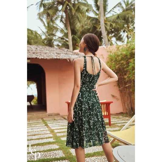 Váy Lép dây xanh lá đậm size M