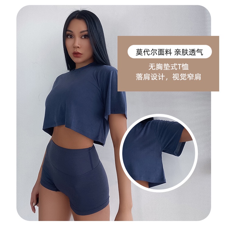 Áo Thun Thể Thao Tay Ngắn Dáng Rộng Năng Động Hợp Thời Trang Cho Bạn Gái