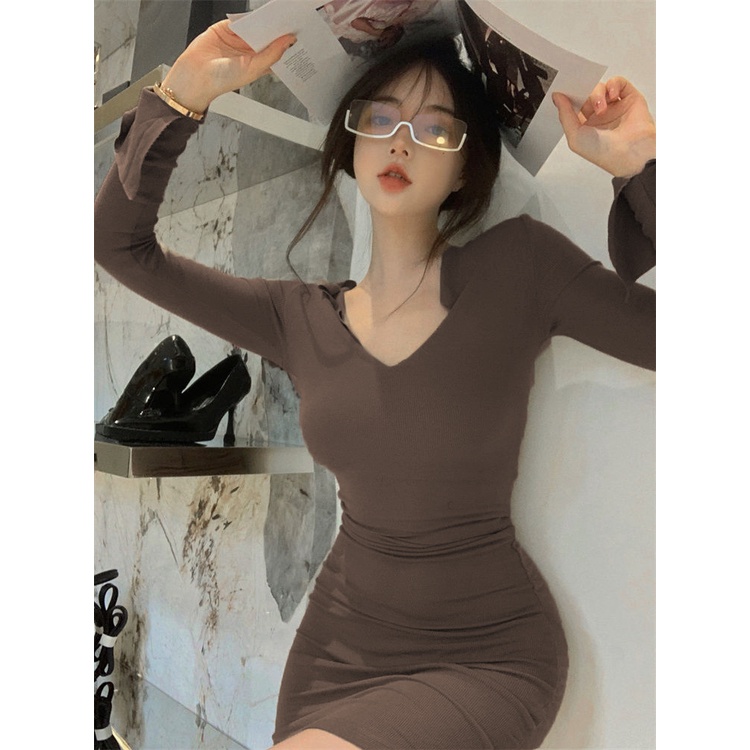 Đầm Ôm Dài Tay Cổ Chữ V Phong Cách Mới