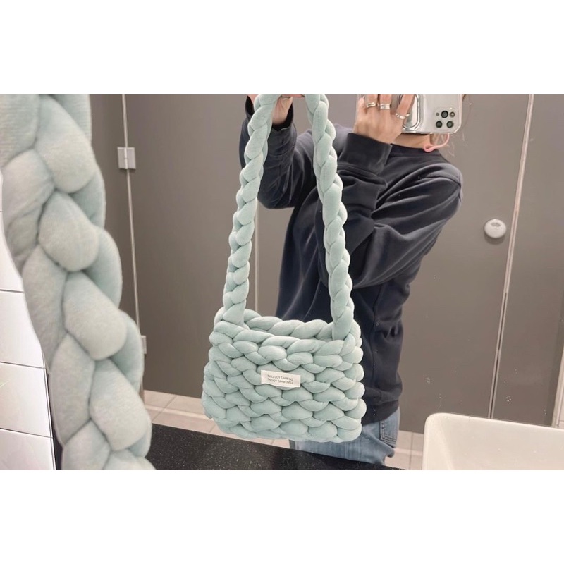 Túi len handmade Hàn Quốc dáng vuông thời trang - Xẹt Studio Lady Accessories