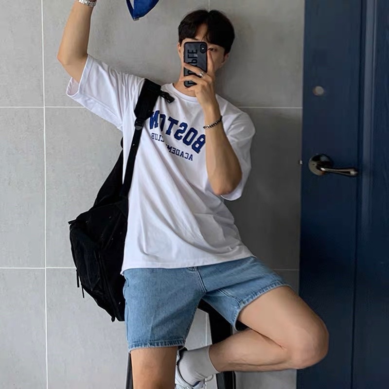 Áo thun cotton trắng in chữ boton xanh