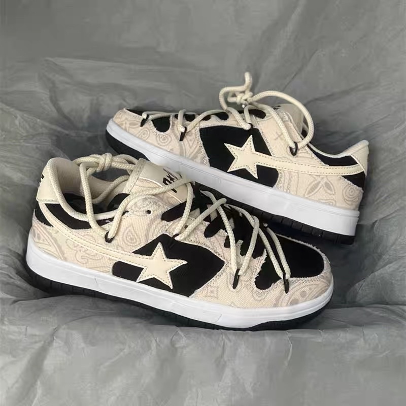 GIÀY SNEAKER DÂY BUỘC SAU HÀNG ODER