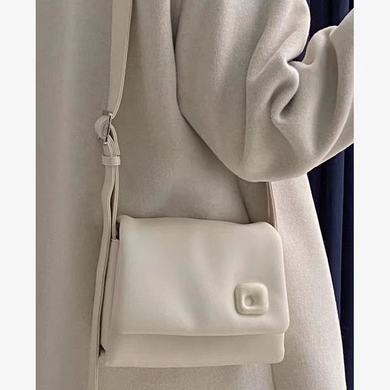 Túi Xách Đeo Vai Hình Đám Mây Màu Trắng Sữa Phong Cách Thời Trang Thu Đông 2023 Mới