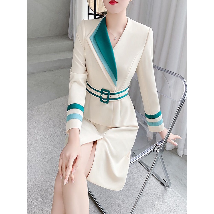 Bộ đầm màu mơ thời trang cho nữ