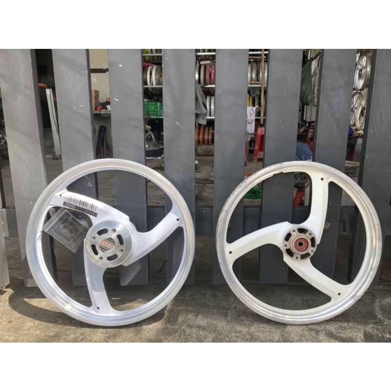 Mâm 3D gù cùi chỏ japan