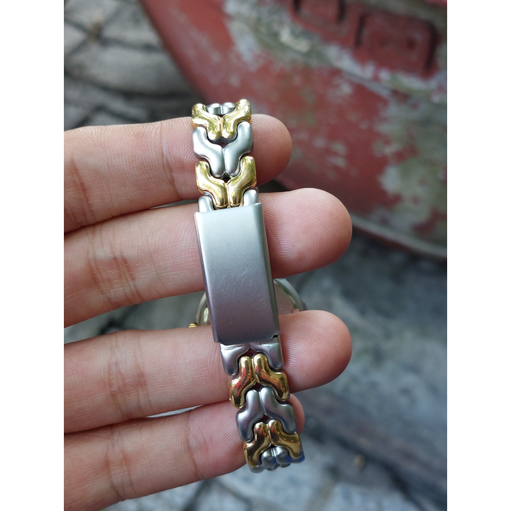 Đồng hồ Thuỵ Sĩ nữ Aureole chạy pin hàng Si