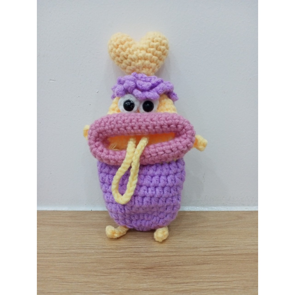 Túi đựng chìa khoá Môi Trề bằng len handmade