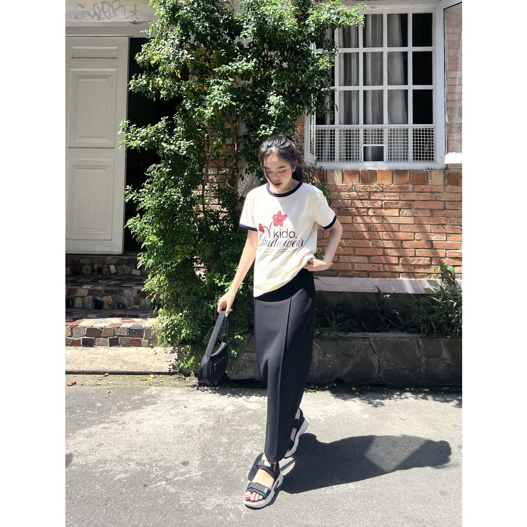 Áo thun tay ngắn cổ tròn in chữ KIDOSTUDIOWEAR