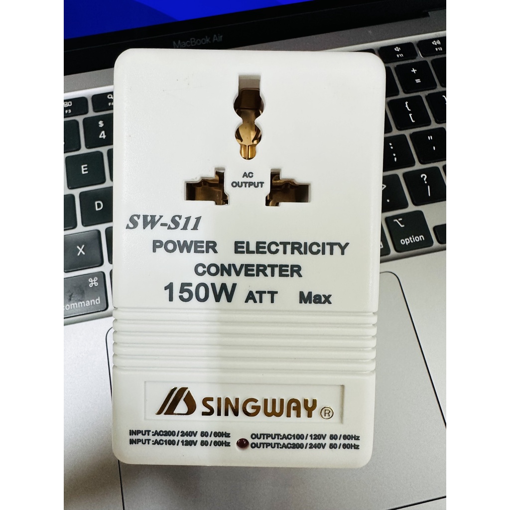 BIẾN ÁP 150W SINGWAY ĐỔI NGUỒN 220V RA 110V VÀ NGƯỢC LẠI 110V RA 220V