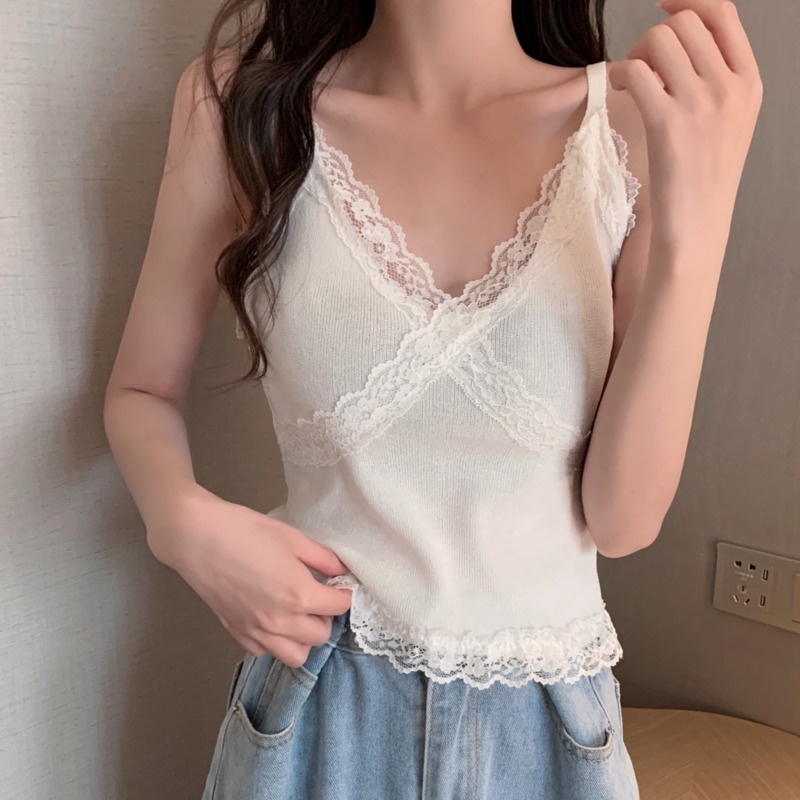 Áo Hai Dây Dệt Kim Cổ Chữ v Phối Ren Màu Tương Phản Dễ Thương