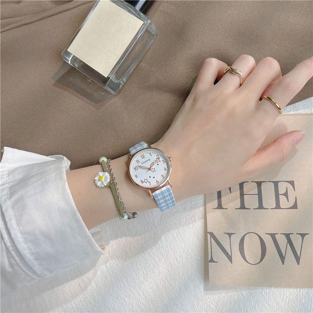 Đồng Hồ Đeo Tay Daes Họa Tiết Kẻ Ô Dạ Quang Dây Da PU Cổ Điển Dành Cho Bạn Nữ