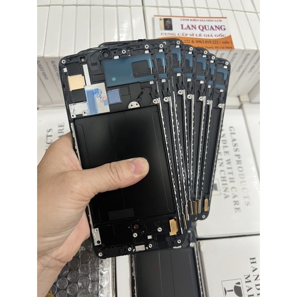 Màn hình Samsung galaxy A70 oled 2ic full khung phôi to như zin