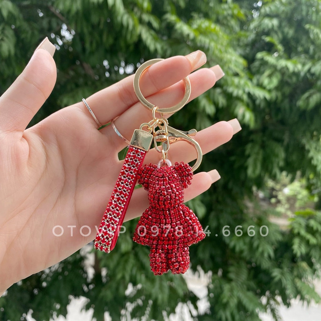 Móc khóa gấu nhỏ đính đá phong cách dễ thương. Móc treo khóa xe, túi xách, balo sang chảnh nhiều màu sắc