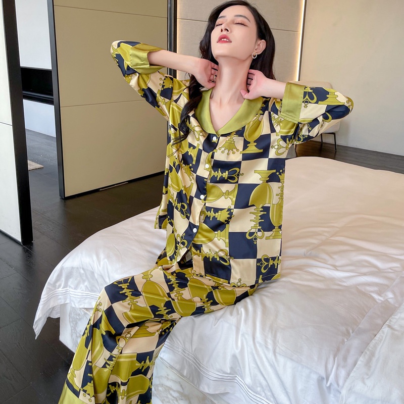 Bộ Đồ Ngủ Tay Dài Chất Lụa Lạnh Mỏng In Họa Tiết Kẻ Sọc Thời Trang Mùa Xuân 2023 Cho Nữ