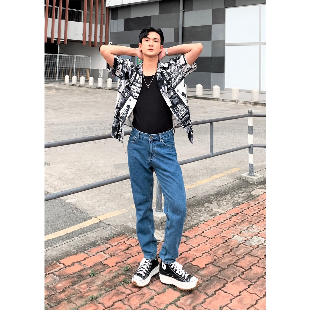 Quần Verical Straight Jeans Màu Xanh Đậm retro form ống đứng dễ phối đồ, chất cotton cao cấp, tôn dáng, trẻ trung