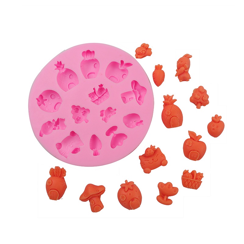 Khuôn Làm Bánh Chất Liệu Silicone Hình Trái Táo / Chuối / Cà Rố