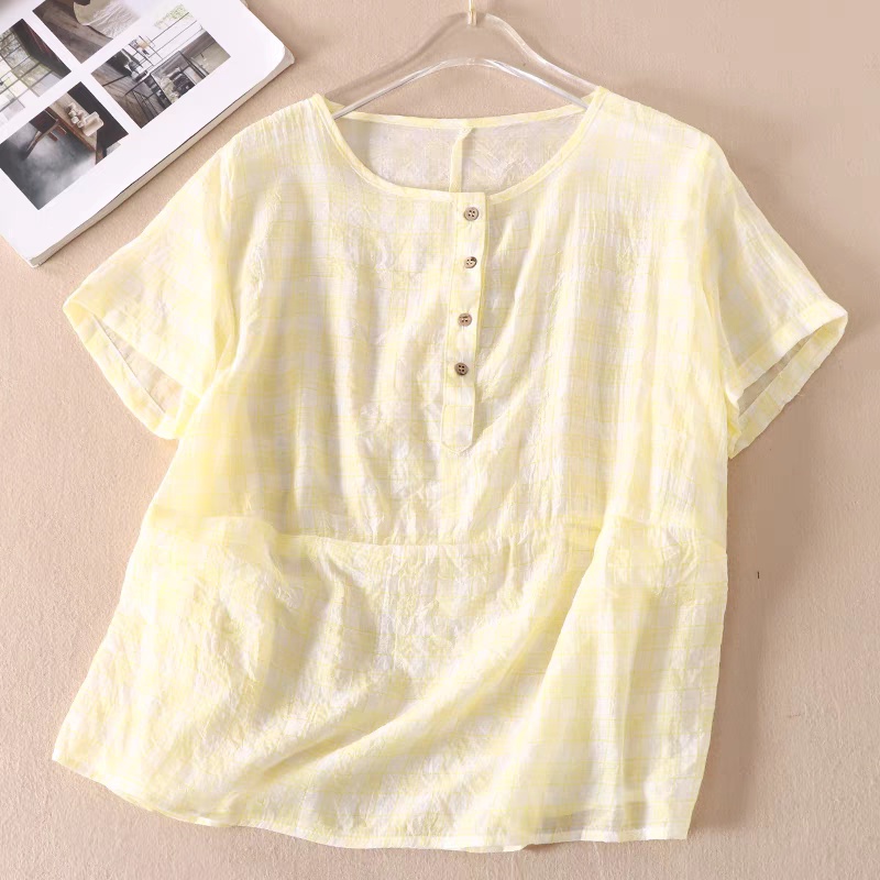 Áo kiểu nữ cổ tròn cài cúc, ngắn tay, hoạ tiết kẻ caro xinh, chất nhẹ mềm mát Ale22