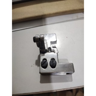 chân vịt nhún máy vắt sổ 4 chỉ và 5 chỉ