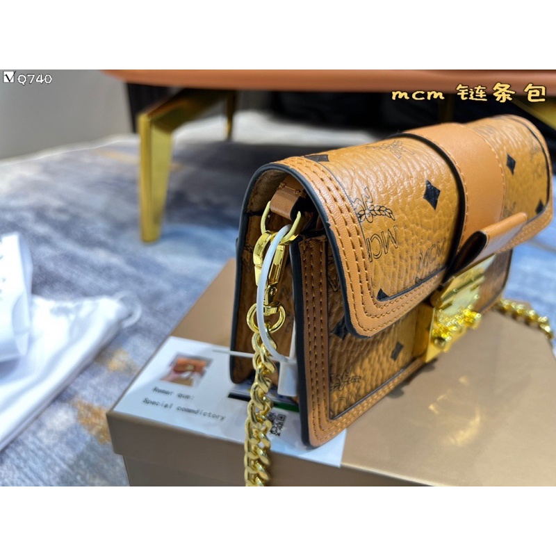 Túi nữ đeo chéo MC.M TRACY Classic da bò box nam châm size 20