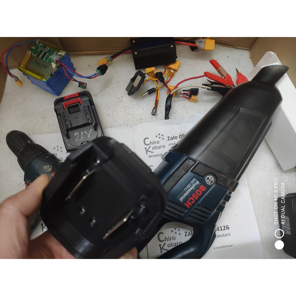 NEW!!! Đế chuyển pin máy Bosch 18V 20V Li-ion sang dùng pin cài Makita LXT, pin phổ thông bản FULL